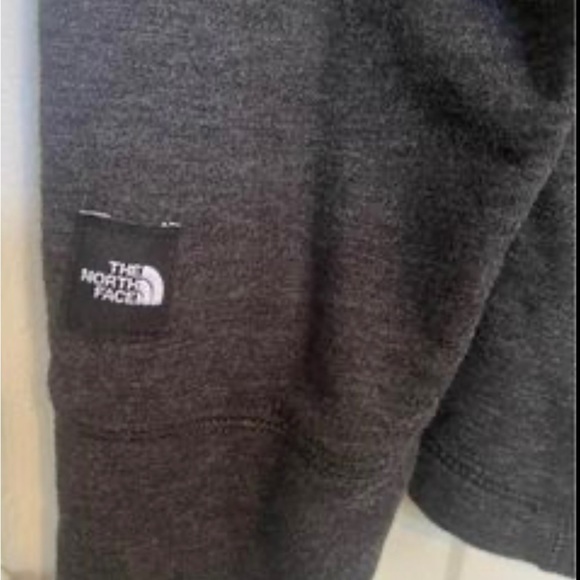 The North Face men’s long sleeve shirt NWOT - Picture 8 of 16